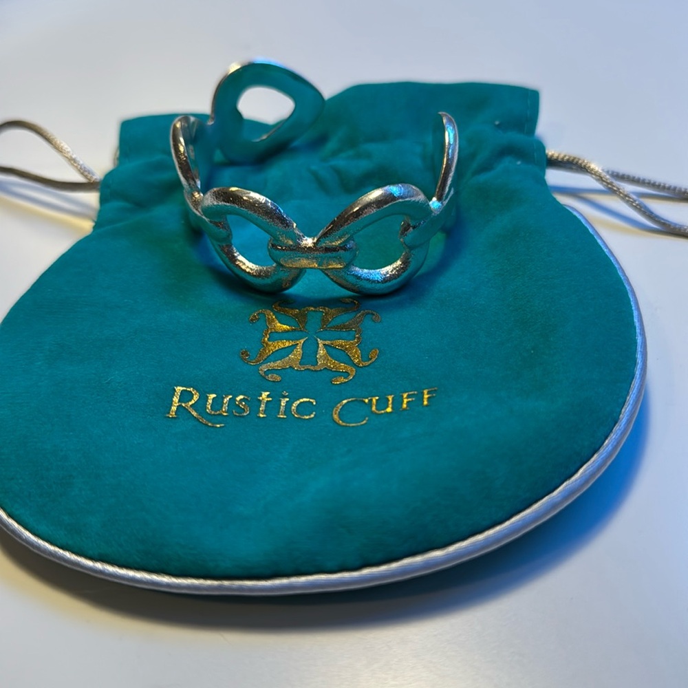 Modern Silver Interconnected Circle Bracelet - image 1